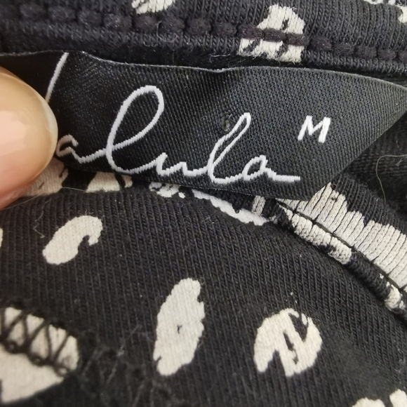 ARITZIA talula medium summer top - Picture 8 of 9